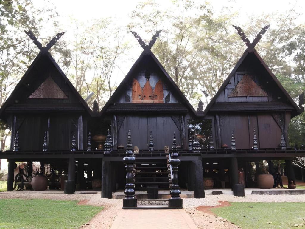 Meesuk Chiangrai Hotel Chiang Rai Exterior foto